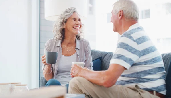 Tener Plan Jubilación Valió Pena Una Pareja Ancianos Disfrutando Relajante — Foto de Stock