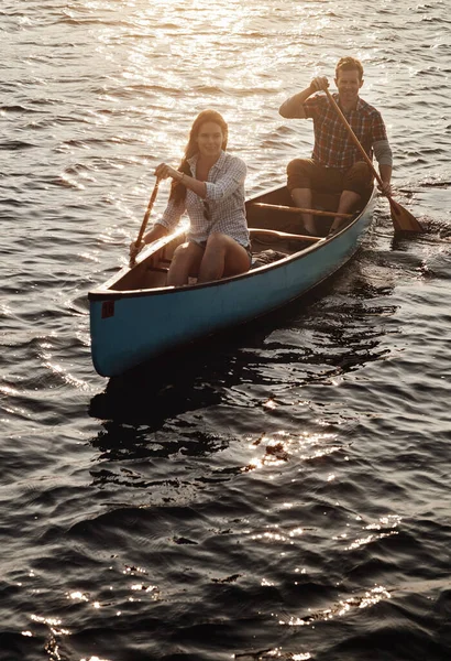 Row Takes You Young Couple Rowing Boat Out Lake — Stock Photo, Image
