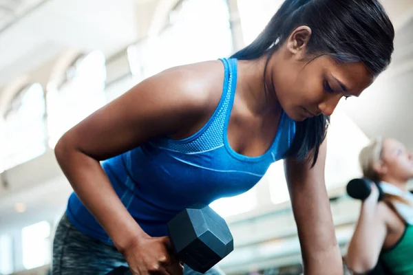 Her Arms Full Strength Attractive Young Women Working Out Dumbbells — Stock Photo, Image