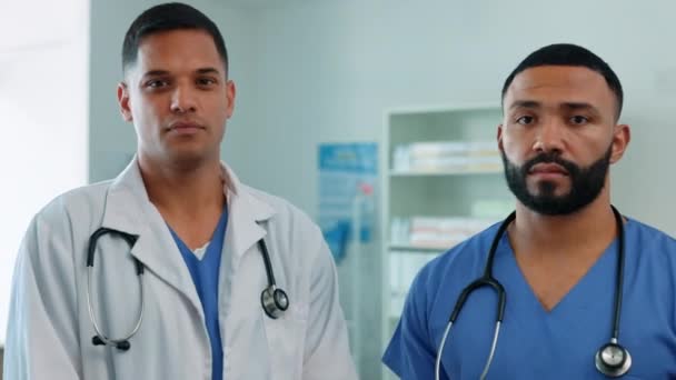 Equipo Médico Retrato Hombres Como Médico Enfermero Salud Medicina Seguro — Vídeo de stock