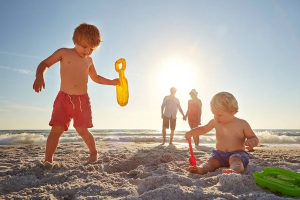 Enjoying Best Thing Lifecarefree Fun Two Little Boys Playing Beach — Stock Photo, Image