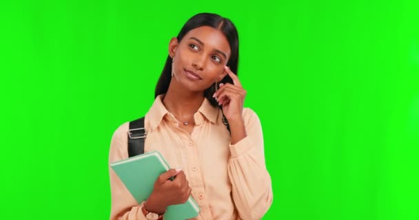 Pantalla Verde Mujer India Pensando Estudiante Sosteniendo Libro Con Mochila — Vídeos de Stock