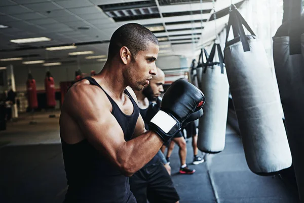 Quieres Lucha Por Ello Boxeador Masculino Entrenando Gimnasio — Foto de Stock