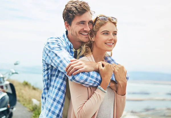 Stop Admire View Young Couple Enjoying Day Outdoors — Stock Photo, Image