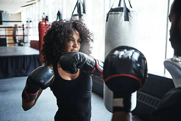Every Move You Make Starts Your Heart Female Boxer Practising — Stock Photo, Image