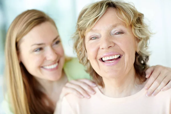 What Happy Smile Laughing Senior Woman Receiving Shoulder Rub Her — Stock Photo, Image