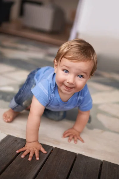Cutest Smile Adorable Little Infant Crawling Floor — Stock Photo, Image