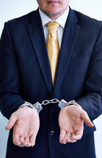 Sie Sitzen Wegen Betrugs Haft Ein Geschäftsmann Handschellen — Stockfoto