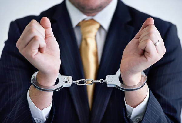 Wirtschaftskriminalität Sie Werden Erwischt Ein Geschäftsmann Handschellen — Stockfoto