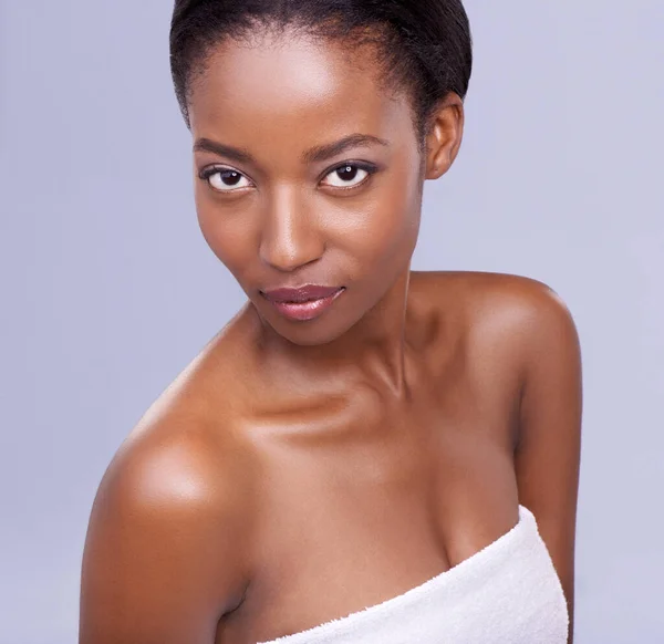 Vilken Hud Som Helst Studio Skott Attraktiv Afrikansk Amerikansk Kvinna — Stockfoto