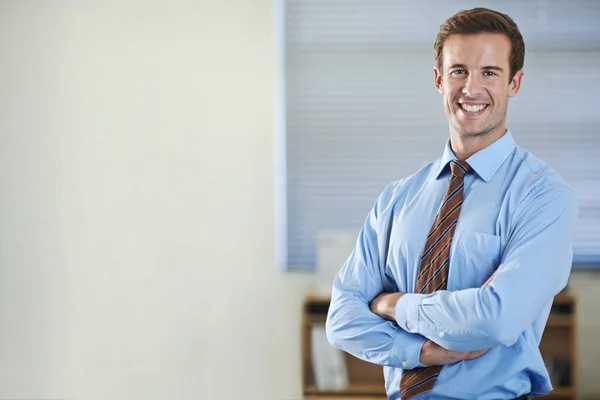 Climbing Corporate Ladder Young Businessman Standing Smiling His Arms Folded — Stock Photo, Image