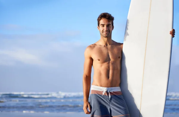 Inseguire Onde Sua Passione Bel Giovane Surfista Spiaggia Brama Una — Foto Stock