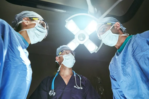 Handen Van Deskundige Chirurgen Low Angle Shot Van Chirurgen Een — Stockfoto