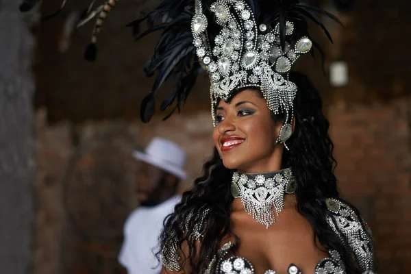 Redo Att Med Takten Vacker Samba Dansare Som Uppträder Karneval — Stockfoto