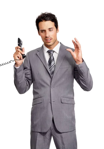 Больше Могу Слушать Раздражённый Бизнесмен Держащий Телефон Подальше Уха Изолированный — стоковое фото
