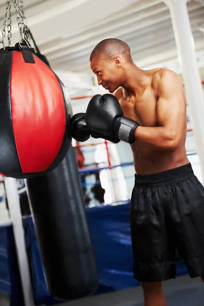 Putting Hard Hours African American Boxer Practicing Punching Ball — Stock Photo, Image