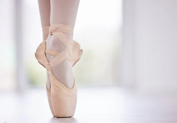 Baila Como Última Vez Unos Bailarines Ballet Puntean Zapatos — Foto de Stock