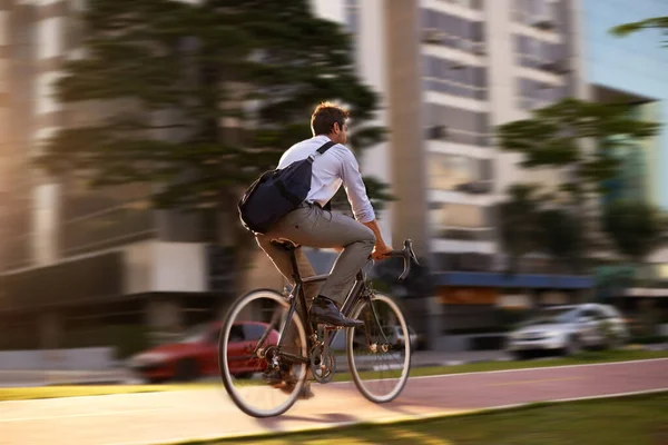 Швидкий Велосипедний Бізнесмен Місті Ранок Зручний Вуглецевий Нейтральний Транспорт Подорожі — стокове фото
