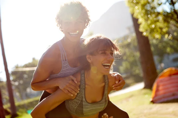 Laughing Good Exercise Sporty Young Couple Spending Day Outdoors — Stock Photo, Image