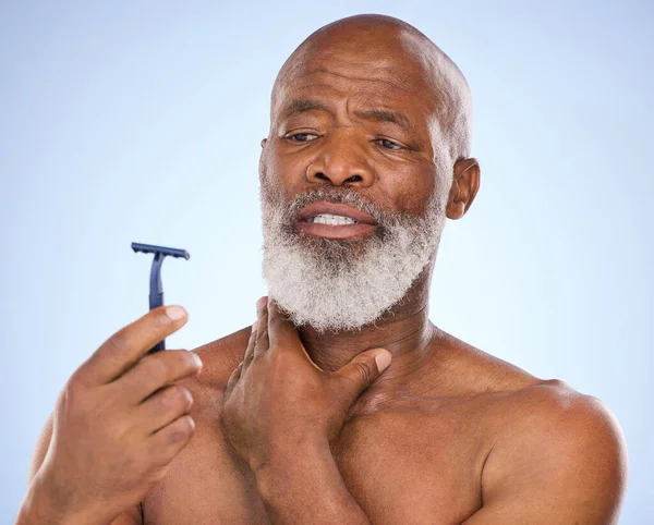 Sharper Expected Studio Shot Mature Man Shaving His Beard Blue — Stock Photo, Image