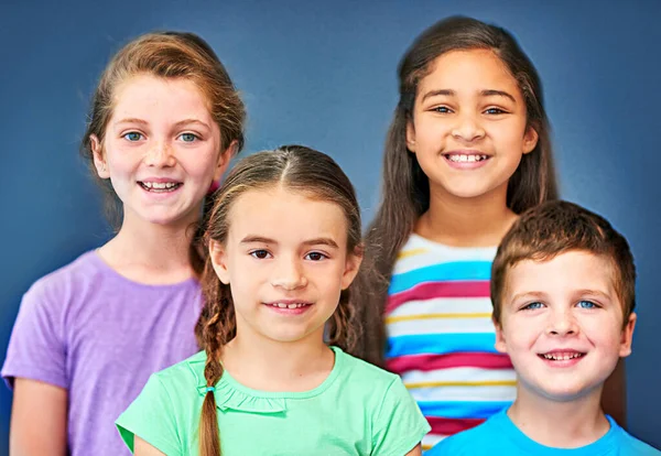 Different Faces Youth Studio Shot Diverse Group Kids Posing Together — Stock Photo, Image