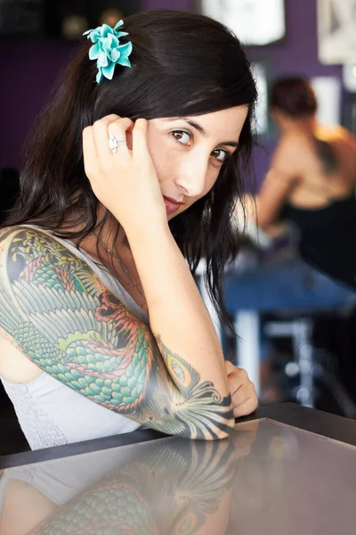 Criativa Tatuagem Retrato Mulher Salão Arte Corporal Design Criatividade Loja — Fotografia de Stock