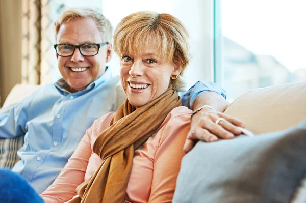 More Quality Time Now Were Retired Portrait Mature Couple Relaxing — Stock Photo, Image