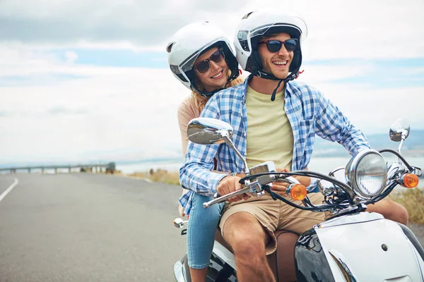 Life Journey Enjoy Ride Young Couple Out Ride Scooter — Stock Photo, Image