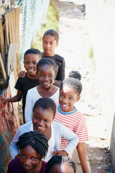 Onlar Yarın Için Umudumuz Sosyal Yardım Etkinliğindeki Bir Grup Çocuğun — Stok fotoğraf