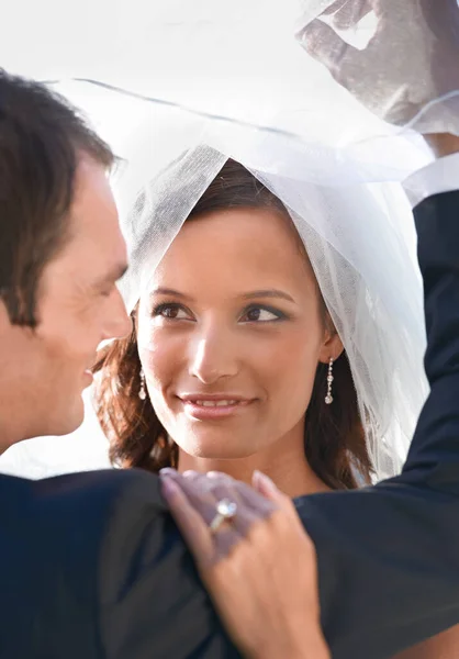 Starta Ett Liv Tillsammans Ett Par Sin Bröllopsdag — Stockfoto