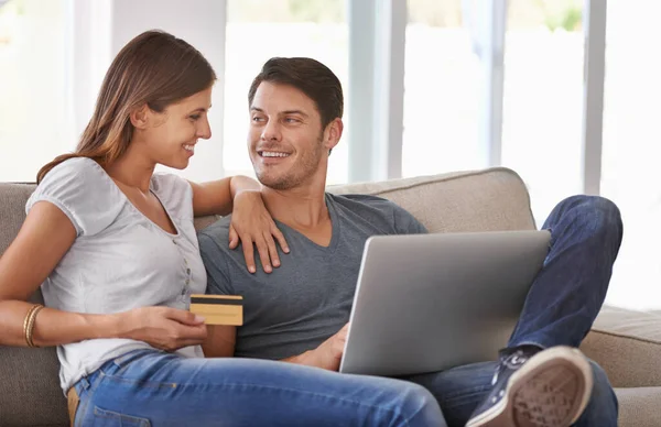 Online Shopping Home Affectionate Young Couple Doing Some Online Shopping — Stock Photo, Image