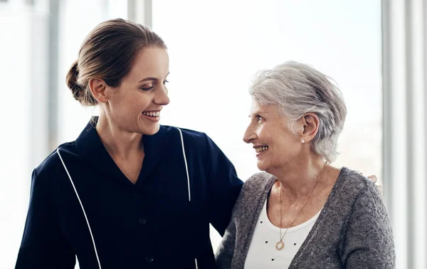 You Mean Much Wellbeing Female Nurse Caring Senior Woman — Stock Photo, Image