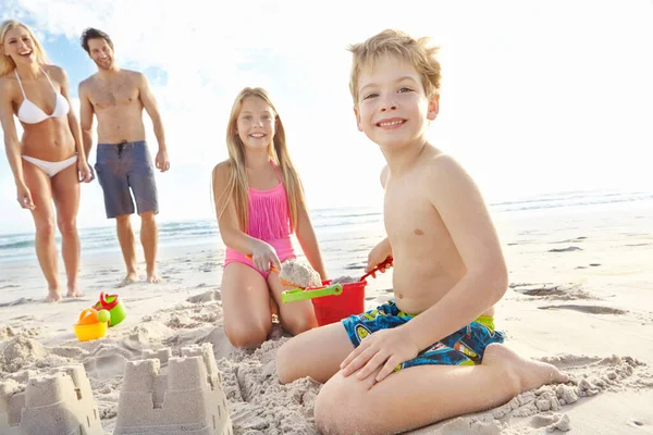 Perfect Family Getaway Young Brother Sister Building Sandcastle Beach While — Stock Photo, Image