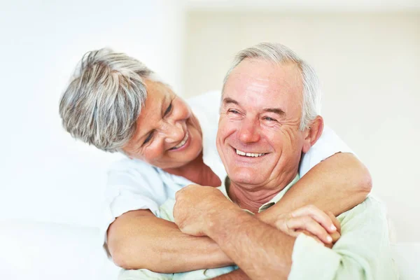 Cheerful Mature Couple Closeup Happy Mature Woman Embracing Cheerful Man — Stock Photo, Image