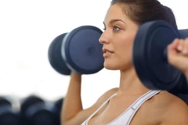 Sculpting Her Upper Arms Beautiful Young Woman Exercising Weights Gym — Stock Photo, Image
