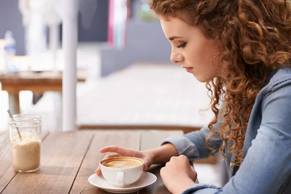 Relaxing Fresh Cup Coffee Young Woman Drinking Coffee Cafe — Stock Photo, Image