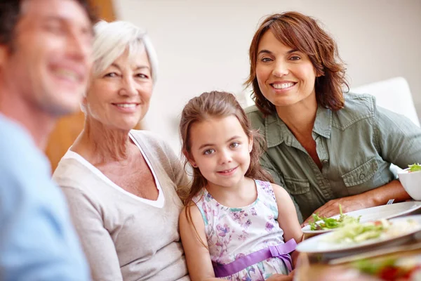 Bonding Delicious Meal Multi Generational Family Having Meal Together — Stock Photo, Image