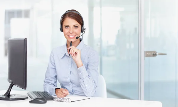 Mulher Negócios Call Center Sorriso Atendimento Cliente Suporte Telemarketing Escritório — Fotografia de Stock