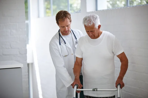 Assisted Walking Male Doctor Assisting His Senior Patient Whos Using — Stock Photo, Image