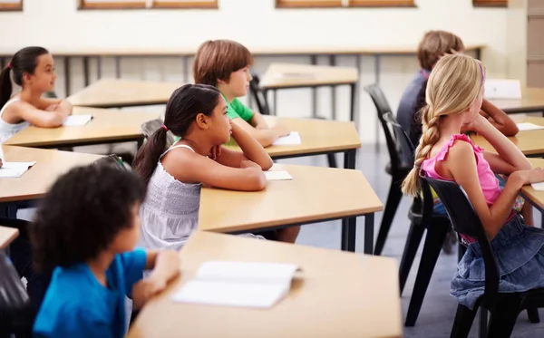 Onderwijs Leren Kinderen Klas Met Focus Aandacht Studie Montessori School — Stockfoto