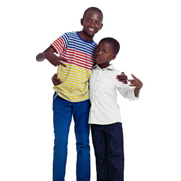 Δεν Υπάρχει Αδελφική Αντιπαλότητα Εδώ Στιγμιότυπο Δύο Αφρικανών Αδερφών Λευκό — Φωτογραφία Αρχείου