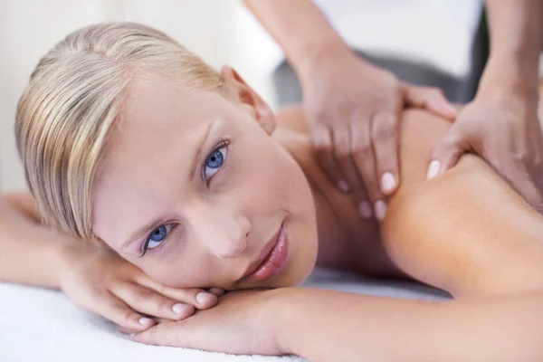 Face Woman Portrait Getting Back Massage Spa Holistic Treatment Self — Stock Photo, Image