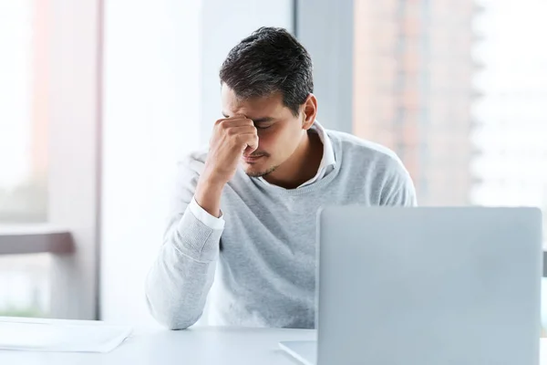 How Going Get Deadlines Done Headache Young Businessman Looking Stressed — Stock Photo, Image