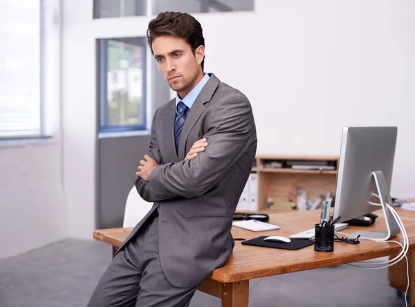 Thinking Back Financial Quarter Handsome Young Businessman Sitting His Desk — Stock Photo, Image