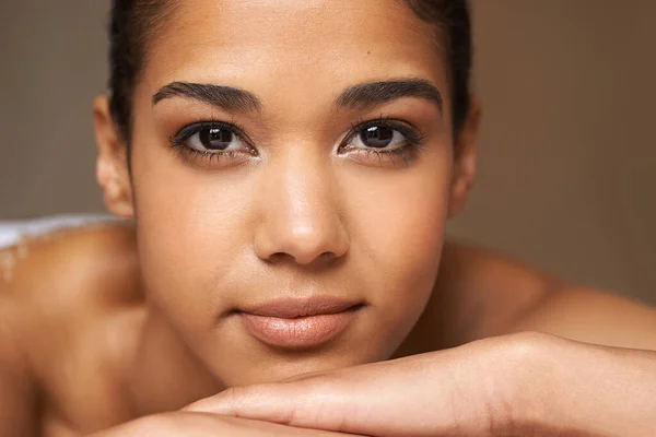 Ansiktsporträtt Skönhet Eller Massage För Kvinnan Att Koppla För Vila — Stockfoto