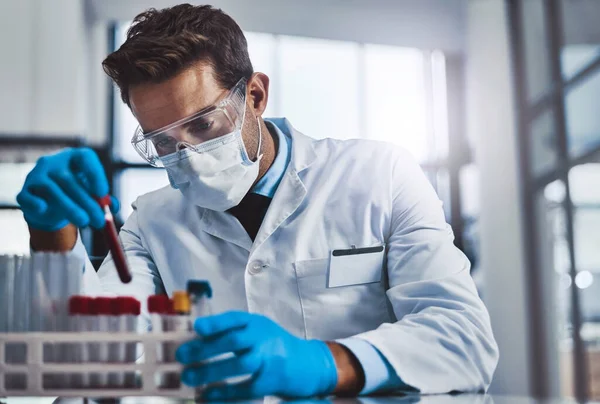 Medycyna Potrafi Polepszyć Świat Młody Naukowiec Pracujący Laboratorium — Zdjęcie stockowe