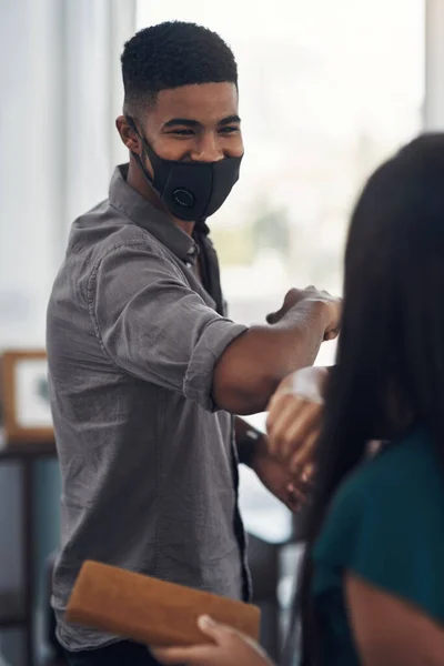 Staying Safe While Saying Hello Two Businesspeople Bumping Elbows Office — Stock Photo, Image