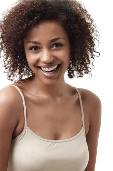 Belleza Feliz Retrato Mujer Africana Sobre Fondo Blanco Con Maquillaje — Foto de Stock
