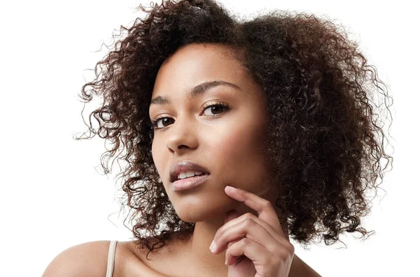 Skincare Viso Ritratto Donna Africana Sfondo Bianco Con Cosmetici Pelle — Foto Stock
