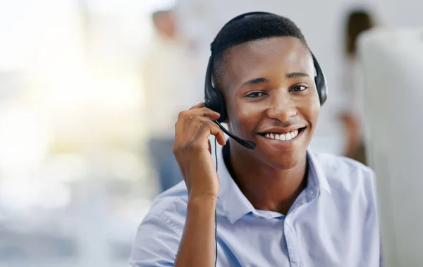 Virtuele Assistent Portret Vriendelijke Zwarte Man Call Center Consulting Praten — Stockfoto